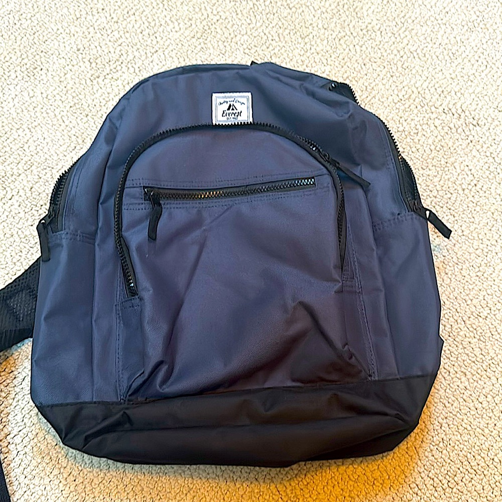 Everest Multi-Pocket Daypack - Navy